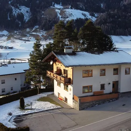 Haus Wildspitz Apartamento Neustift im Stubaital